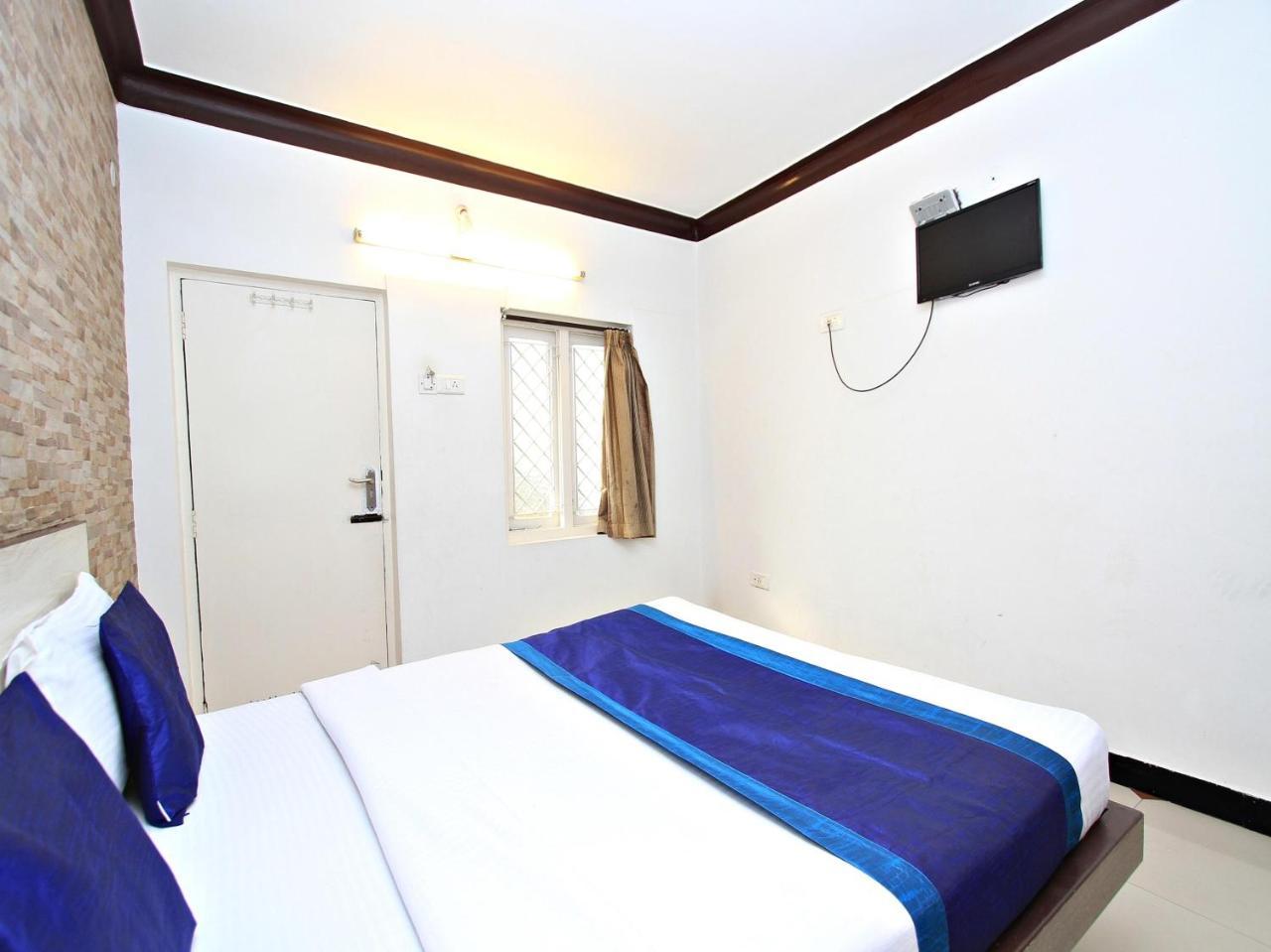 Hotel Pratham International Ooty Kültér fotó