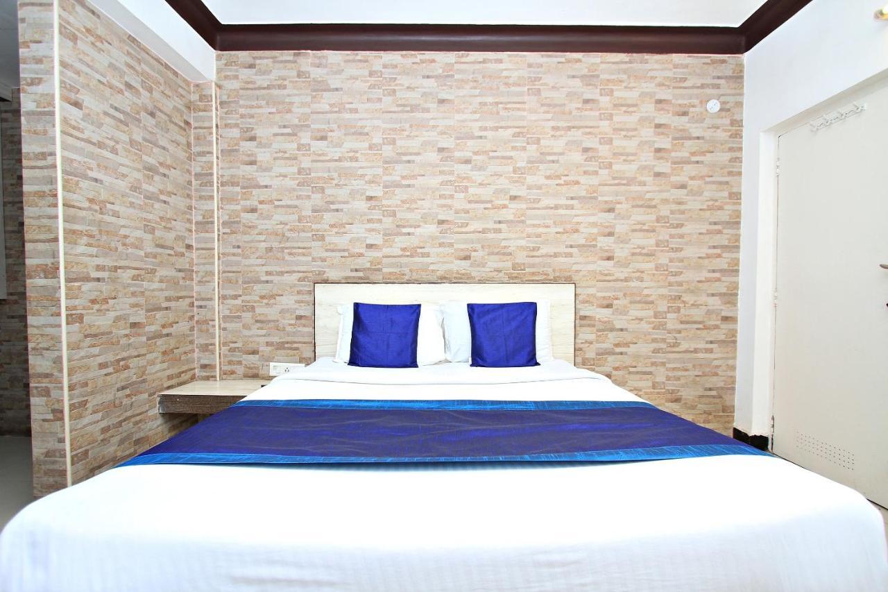 Hotel Pratham International Ooty Kültér fotó