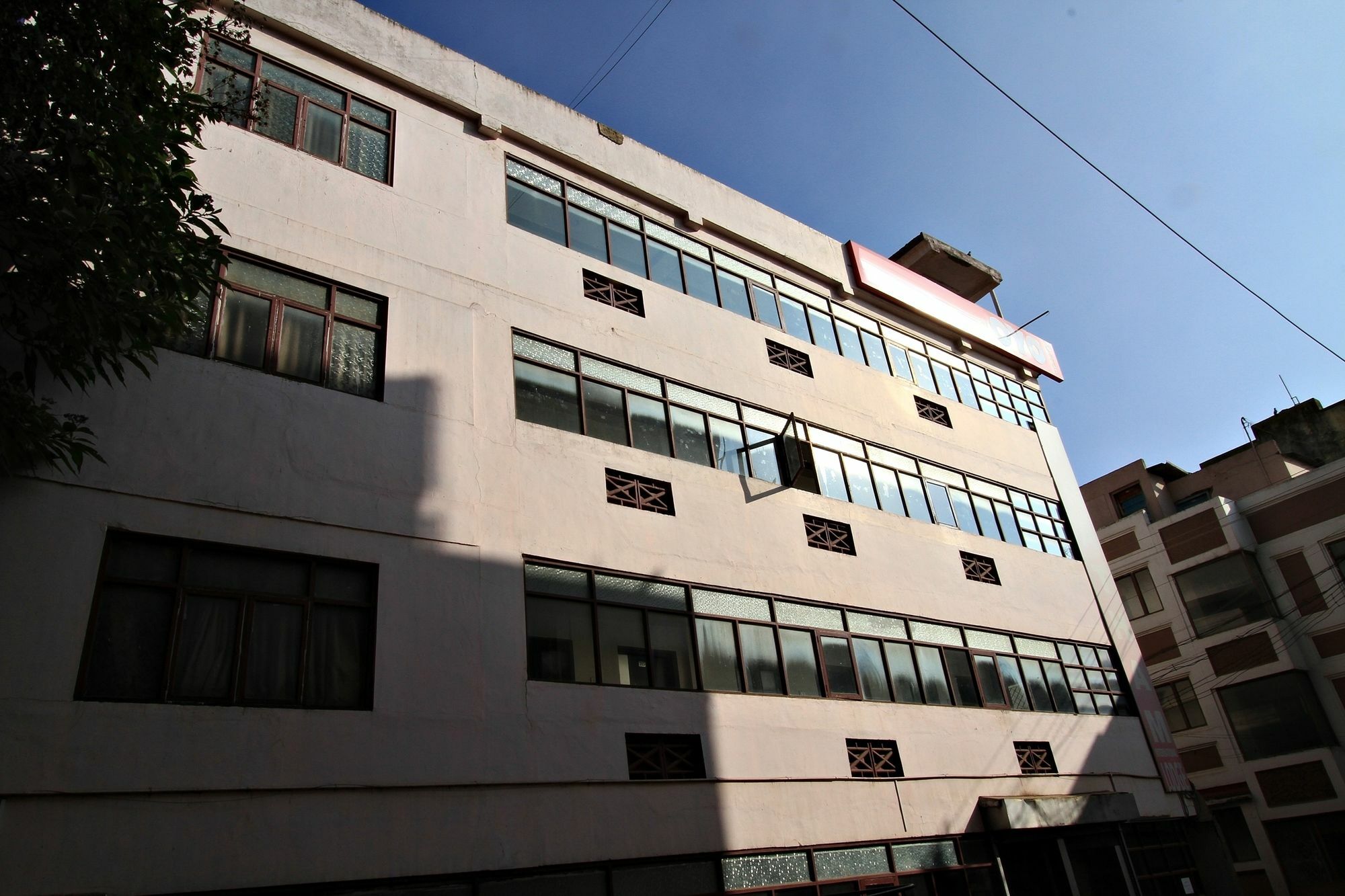 Hotel Pratham International Ooty Kültér fotó